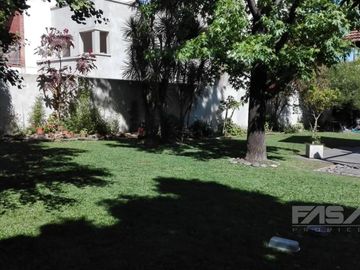 CASA 5 AMB. EN VENTA - BOULOGNE (SAN ISIDRO)