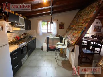 Casa con gran lote en venta en Villa Gobernador Udaondo - Ituzaingó