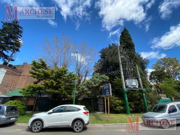 Casa con gran lote en venta en Villa Gobernador Udaondo - Ituzaingó