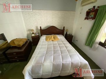 Casa con gran lote en venta en Villa Gobernador Udaondo - Ituzaingó