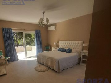 Venta de casa 4 ambientes en Barrio Costa Esmeralda