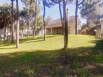 Venta de casa 4 ambientes en Barrio Costa Esmeralda