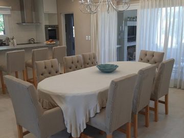 Venta de casa 4 ambientes en Barrio Costa Esmeralda
