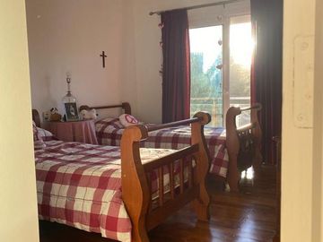 Importante propiedad en Saint Thomas Norte, sobre doble lote con vistas inigualables.