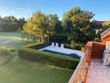 Importante propiedad en Saint Thomas Norte, sobre doble lote con vistas inigualables.