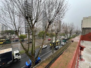 Casa, local comercial y galpon a la Venta en Wilde. Ideal Inversor Emprendimiento