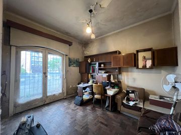 Casa, local comercial y galpon a la Venta en Wilde. Ideal Inversor Emprendimiento