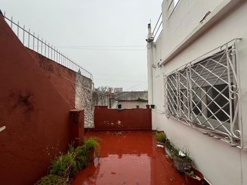 Casa, local comercial y galpon a la Venta en Wilde. Ideal Inversor Emprendimiento