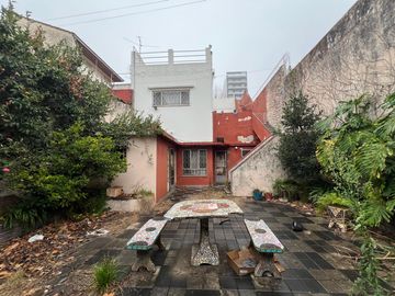 Casa, local comercial y galpon a la Venta en Wilde. Ideal Inversor Emprendimiento