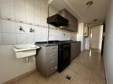 Departamento en  venta 2 dormitorios + escritorio en Salta al 400