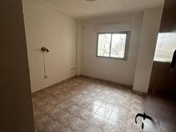 Departamento en  venta 2 dormitorios + escritorio en Salta al 400