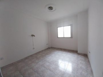 Departamento en  venta 2 dormitorios + escritorio en Salta al 400