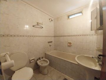 Departamento en  venta 2 dormitorios + escritorio en Salta al 400
