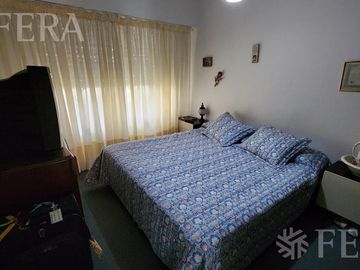 Venta casa 4 ambientes con amplio fondo libre en Quilmes