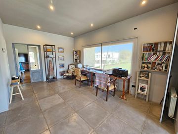 Venta, Casa, 4 ambientes, Pileta, Cochera, Dependencia, Casuarinas del Pilar, Villa Rosa, Pilar.