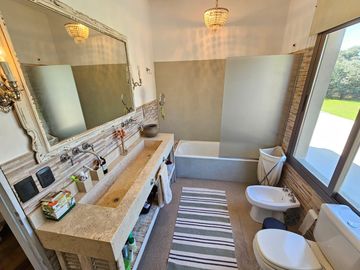 Venta, Casa, 4 ambientes, Pileta, Cochera, Dependencia, Casuarinas del Pilar, Villa Rosa, Pilar.