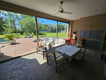 Venta, Casa, 4 ambientes, Pileta, Cochera, Dependencia, Casuarinas del Pilar, Villa Rosa, Pilar.