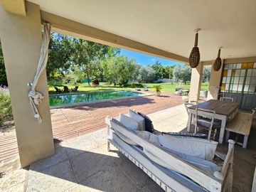 Venta, Casa, 4 ambientes, Pileta, Cochera, Dependencia, Casuarinas del Pilar, Villa Rosa, Pilar.