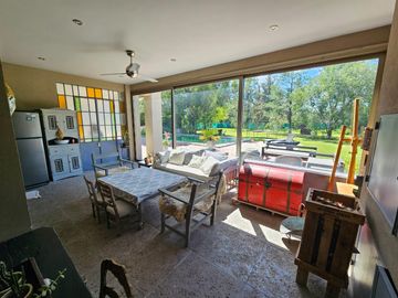 Venta, Casa, 4 ambientes, Pileta, Cochera, Dependencia, Casuarinas del Pilar, Villa Rosa, Pilar.