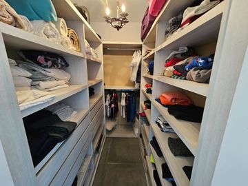 Venta, Casa, 4 ambientes, Pileta, Cochera, Dependencia, Casuarinas del Pilar, Villa Rosa, Pilar.
