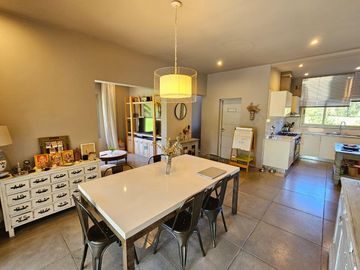Venta, Casa, 4 ambientes, Pileta, Cochera, Dependencia, Casuarinas del Pilar, Villa Rosa, Pilar.