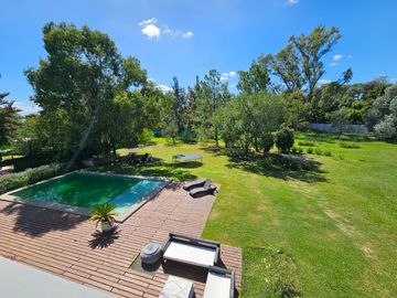 Venta, Casa, 4 ambientes, Pileta, Cochera, Dependencia, Casuarinas del Pilar, Villa Rosa, Pilar.