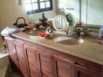 Excelente Chalet en excelente ubicación - Adrogué