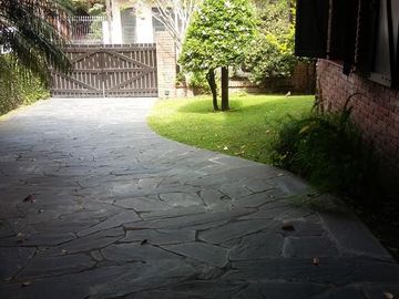 Excelente Chalet en excelente ubicación - Adrogué