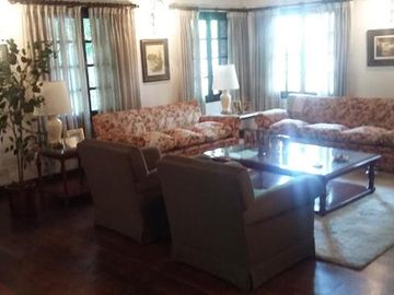 Excelente Chalet en excelente ubicación - Adrogué