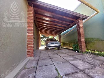 Venta de casa en la calle Salta 1577