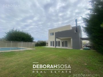 Casa en  Venta Puertos del Lago-zona norte-escobar-