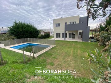 Casa en  Venta Puertos del Lago-zona norte-escobar-