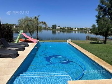 CASA EN VENTA EN EL CANTON AL AGUA- MAROTO PROPIEDADES -