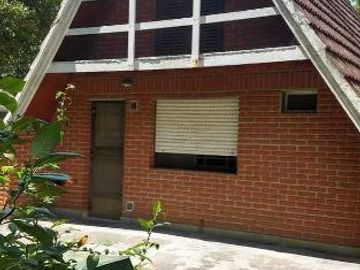 Casa quinta venta 2 dormitorios 2 baños68 mts 2 Terreno 323 mts 2 totales - Abasto