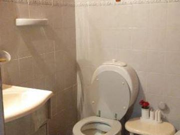 Casa quinta venta 2 dormitorios 2 baños68 mts 2 Terreno 323 mts 2 totales - Abasto