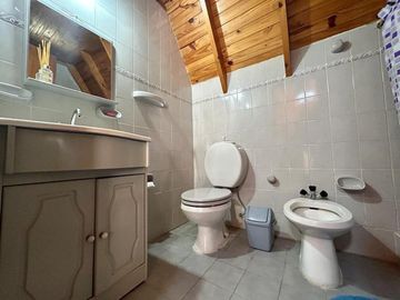 Casa quinta venta 2 dormitorios 2 baños68 mts 2 Terreno 323 mts 2 totales - Abasto