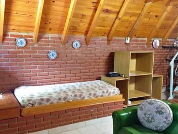 Casa quinta venta 2 dormitorios 2 baños68 mts 2 Terreno 323 mts 2 totales - Abasto