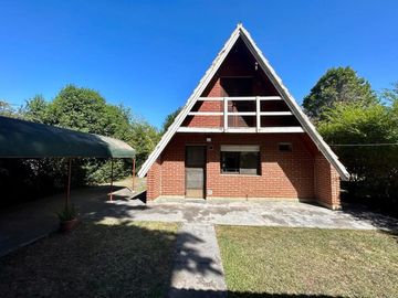 Casa quinta venta 2 dormitorios 2 baños68 mts 2 Terreno 323 mts 2 totales - Abasto