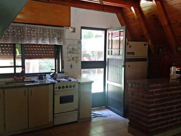 Casa quinta venta 2 dormitorios 2 baños68 mts 2 Terreno 323 mts 2 totales - Abasto