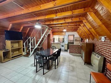 Casa quinta venta 2 dormitorios 2 baños68 mts 2 Terreno 323 mts 2 totales - Abasto