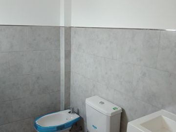 Venta - a Estrenar - Departamento 2 amb. -  1 Piso al frente c/ terraza ppia. - Ramos Mejia Sur -