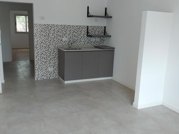 Venta - a Estrenar - Departamento 2 amb. -  1 Piso al frente c/ terraza ppia. - Ramos Mejia Sur -