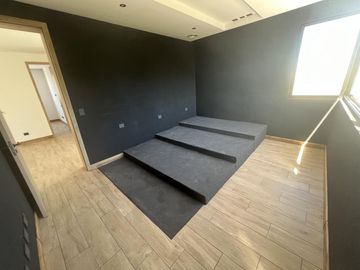 Casa en  Venta 4 dorm. al Río en el Yacht de Nordelta