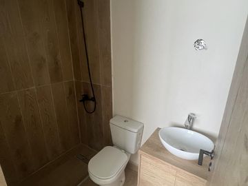 Casa en  Venta 4 dorm. al Río en el Yacht de Nordelta