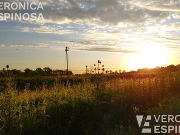 Casa de cuatro ambientes en venta, 20 de Junio.