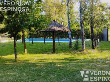 Casa de cuatro ambientes en venta, 20 de Junio.
