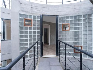 Departamento en venta - 1 Dormitorio 1 Baño - Cochera - 69.6Mts2 - Adrogué