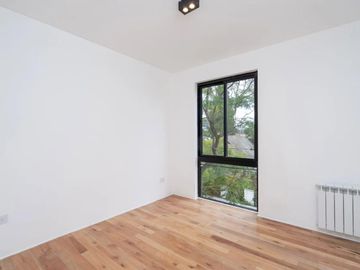 Departamento en venta - 1 Dormitorio 1 Baño - Cochera - 69.6Mts2 - Adrogué