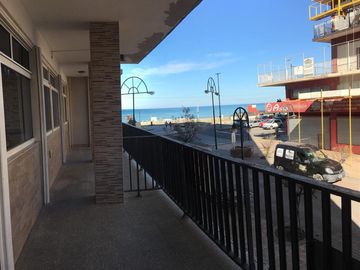 Departamento en venta - 3 dormitorios 2 baños - 140mts2 - Miramar