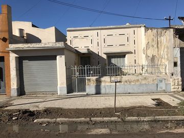 SANTILLI - Pastor Ferreyra 4286 - Remedios de Escalada